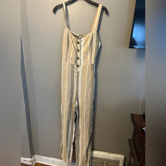 Romeo & Juliet Couture jumpsuit - tan/green striped linen blend sleeveless NWT - Picture 2 of 11